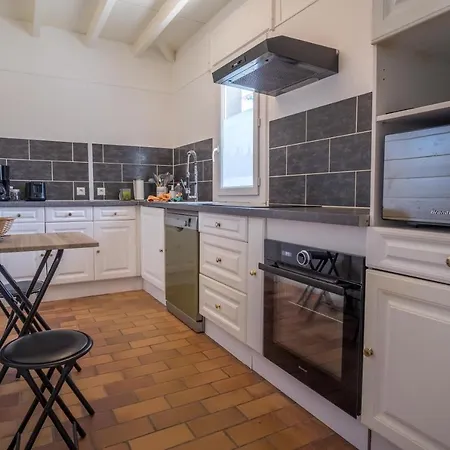 Appartamento Joli Chalet Dans Village Vacances Gujan-Mestras